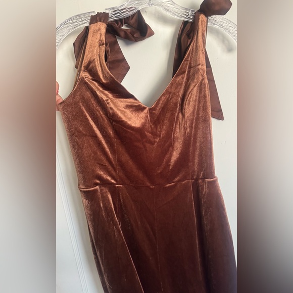 Francescas Velvet Jumpsuit NWT - Picture 6 of 7
